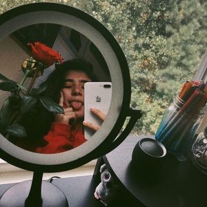 Meet your Posher, Alejandra